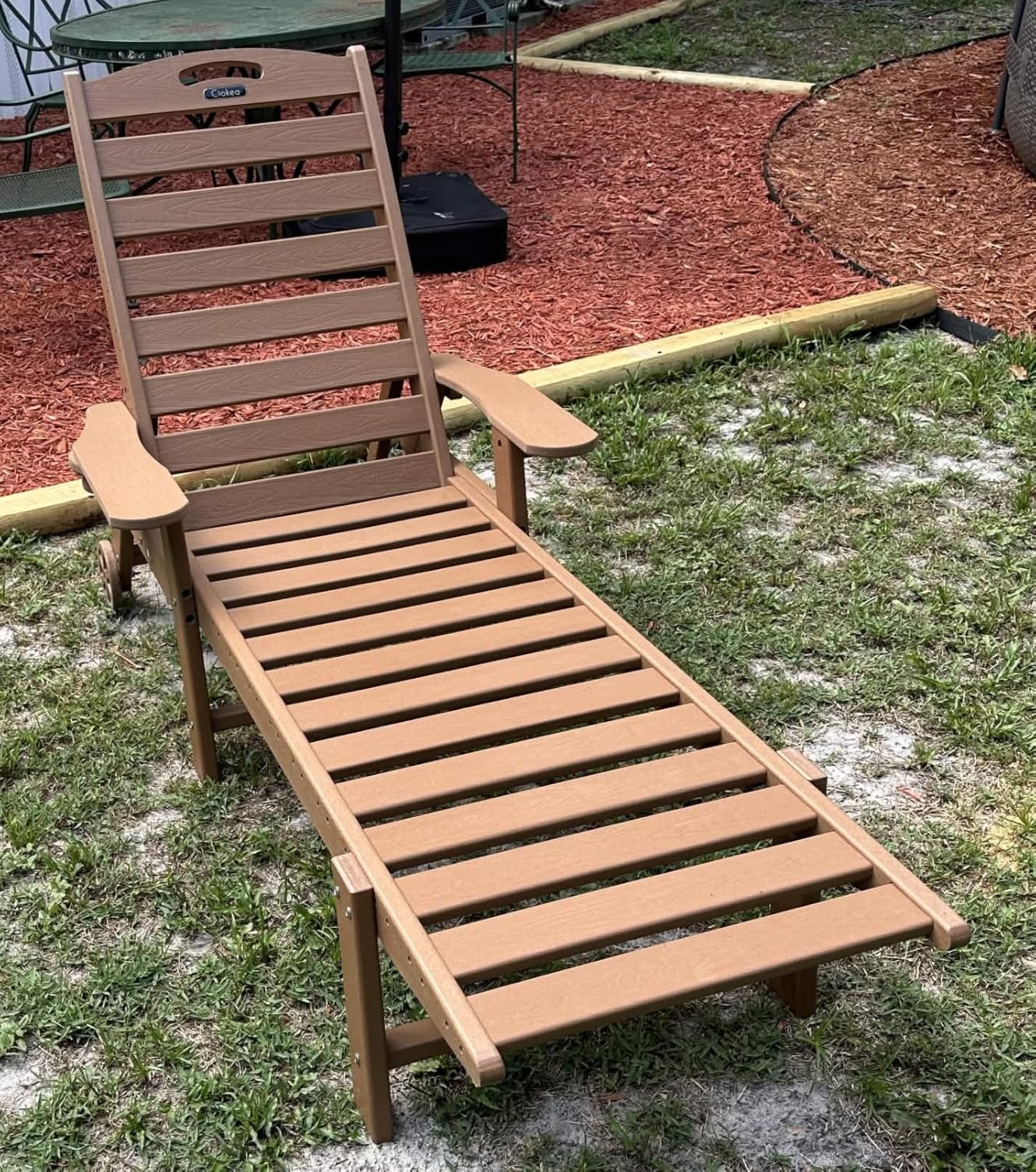 Ciokea Outdoor Chaise Lounge Chair, HDPE Patio Lounge Chair with Wheels customer photo 1