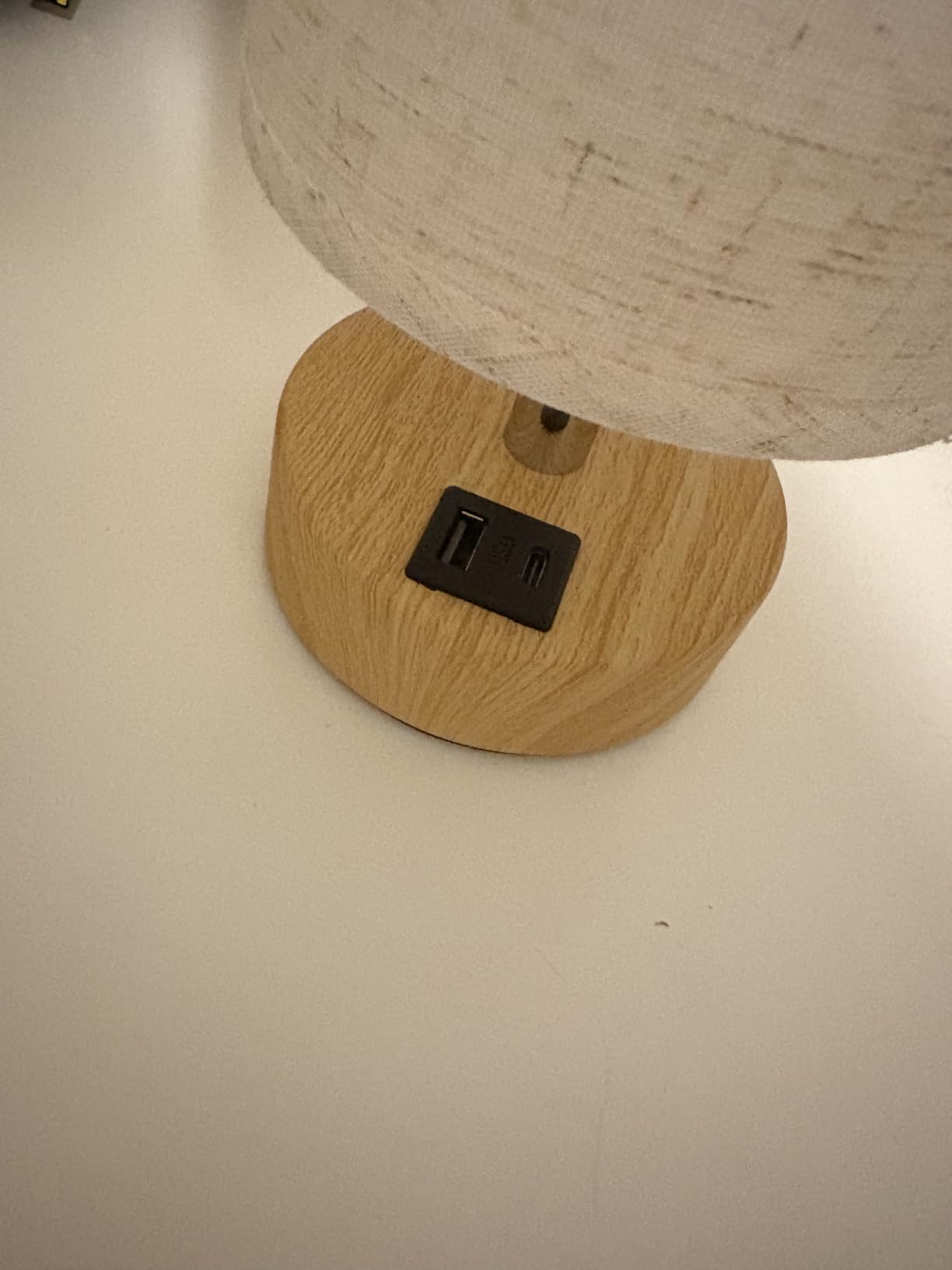 Dicoool Bedside Table Lamp for Bedroom - 3-Way Dimmable Touch Lamp, USB A+C customer photo 1