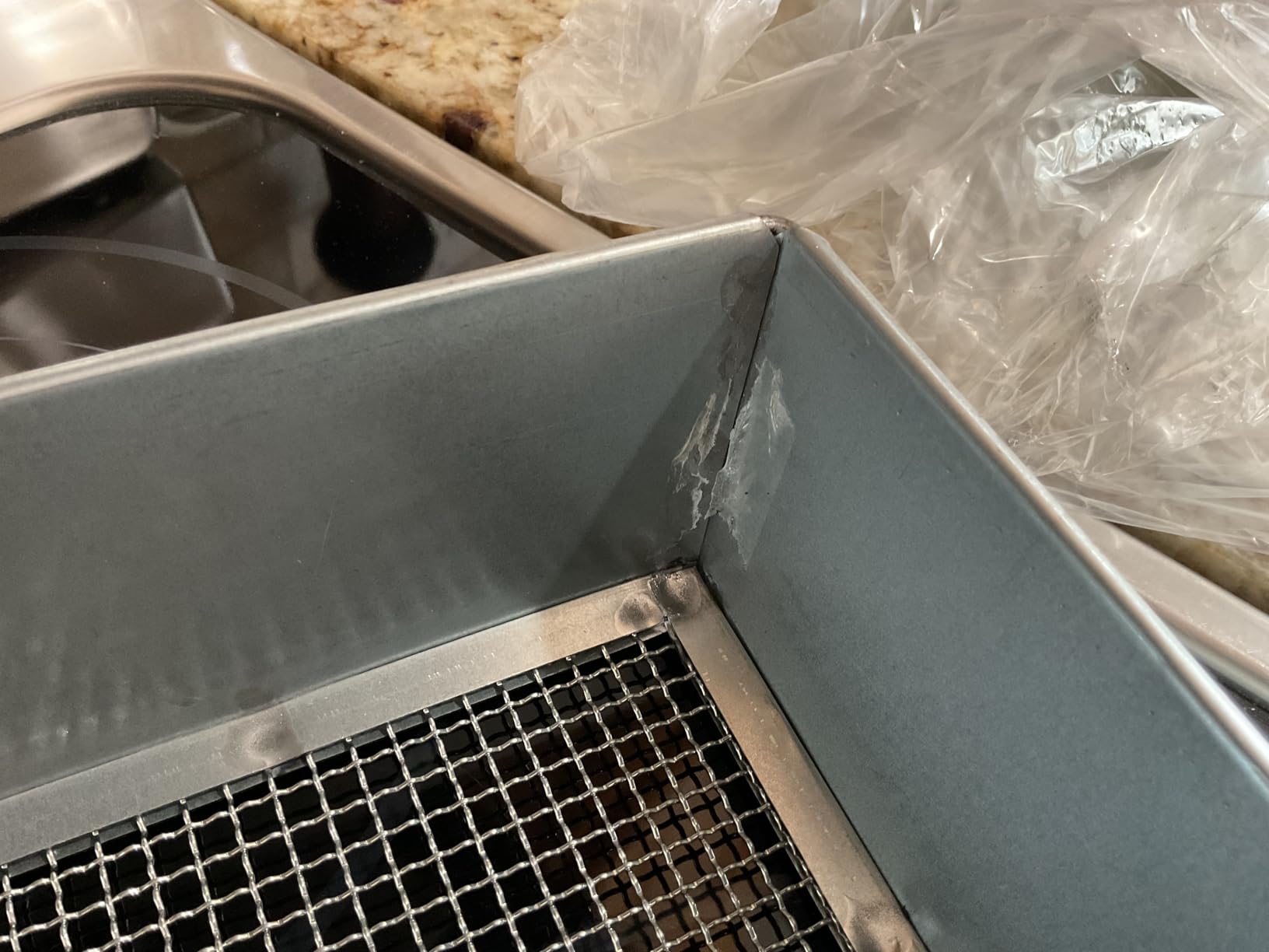 Wide Soil Sifter, 1/4-inch Galvanized Garden Sieve with Gloves customer photo 2