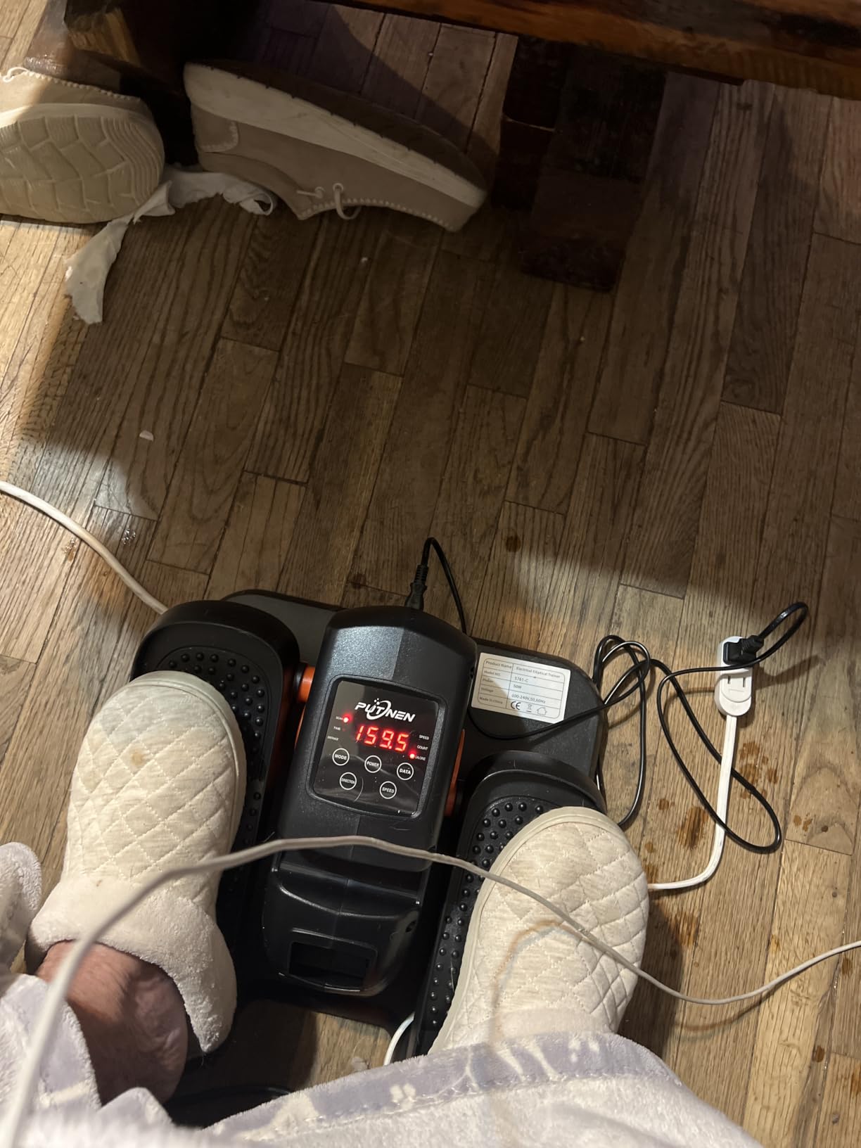Putnen Under Desk Elliptical Machine, Electric Leg Exerciser for Seniors customer photo 2