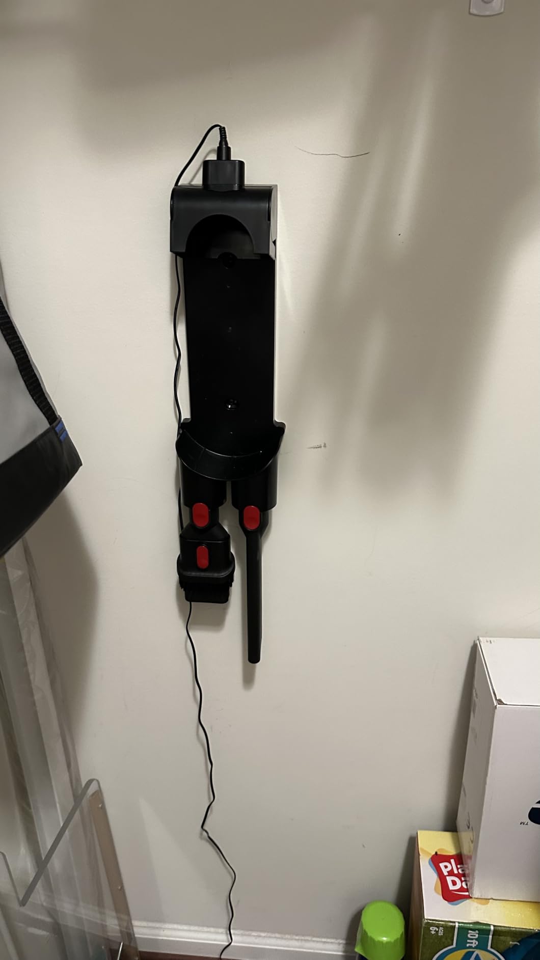 Tikom V500 Cordless Vacuum Cleaner for Home, 40000Pa/450W Stick Vacuum with LED Touch Screen, Charging Wall Dock, Anti-Tangle, Lightweight Handheld Vacuum for Pet Hair, Hard Floor, Carpet customer photo 1