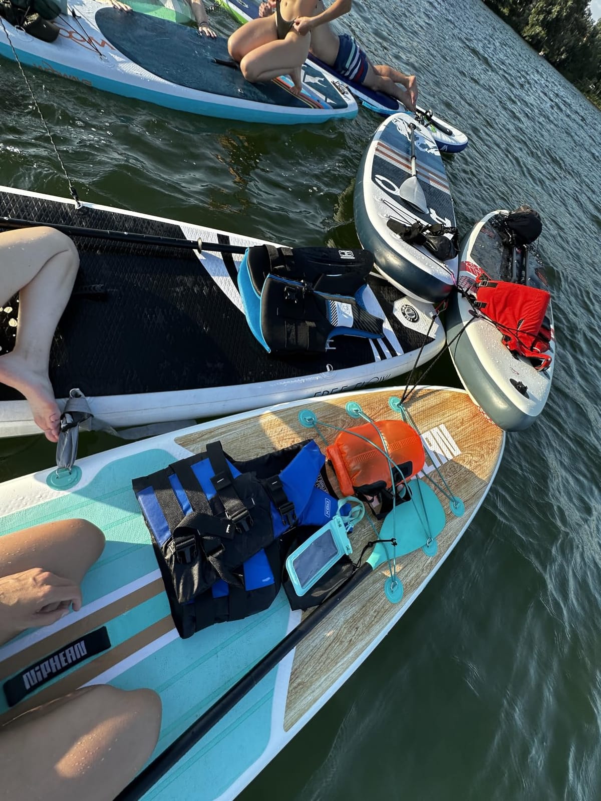 Niphean Inflatable Stand Up Paddle Board with SUP Accessories customer photo 2