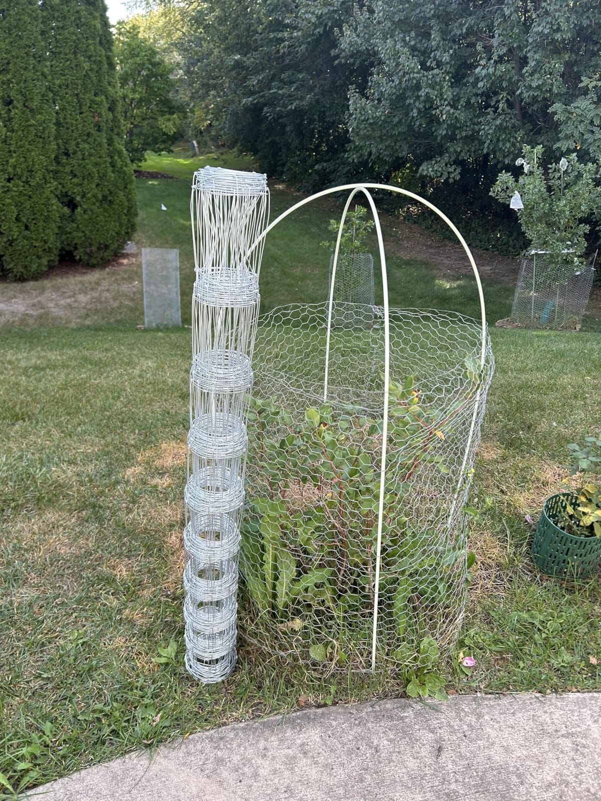 Farm Fence 4ft x 164ft Galvanized Woven Wire Livestock Fence customer photo 2