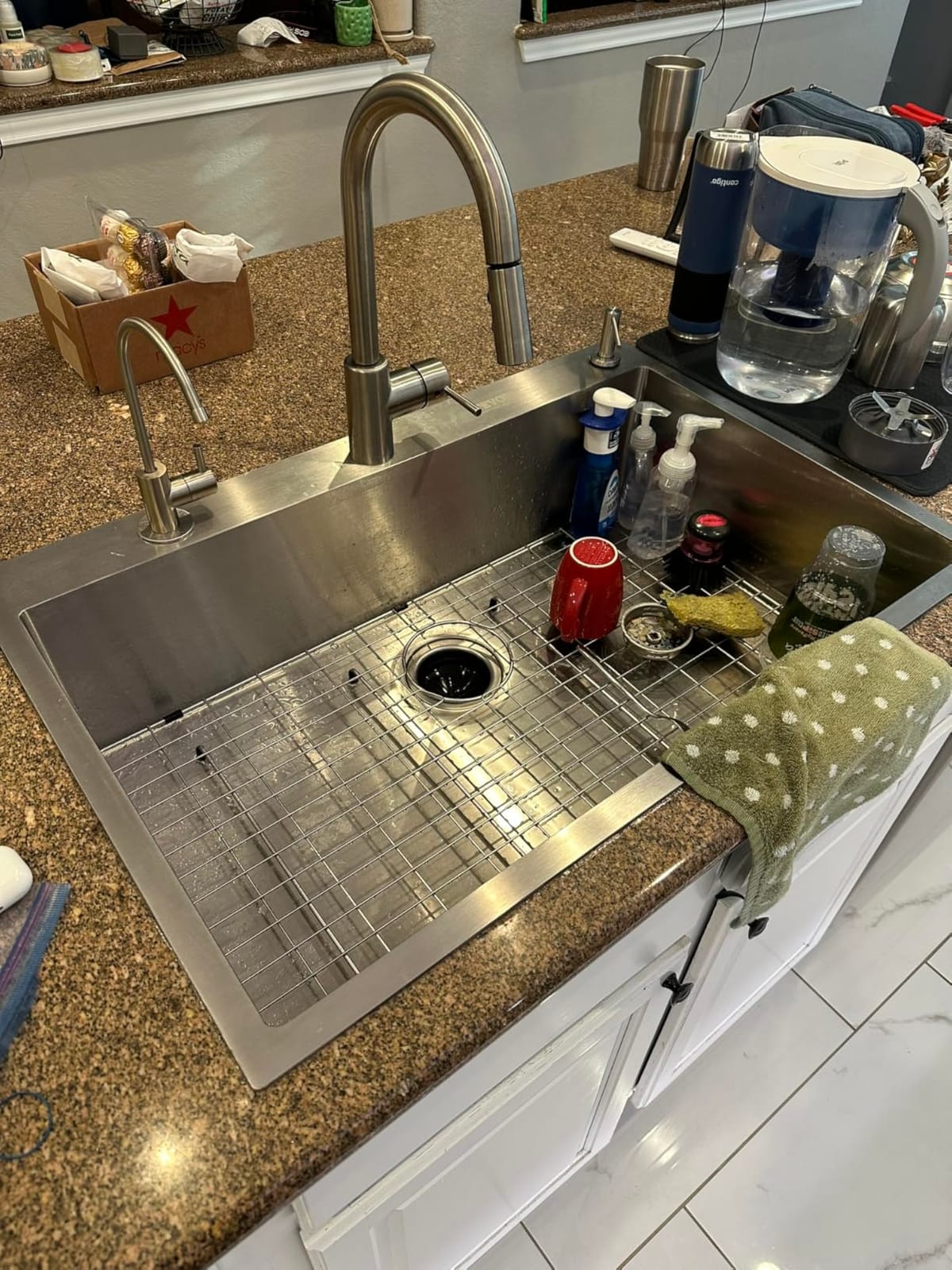 VEVOR Drop In Kitchen Sink 33 Inch Kitchen Sink Workstation, 304 Stainless Steel Top Mount Sinks, Drop-In Single Bowl with Ledge & Multiple Accessories Sink for RV, Prep Kitchen, Bar 33 x 22 x 9inch customer photo 2