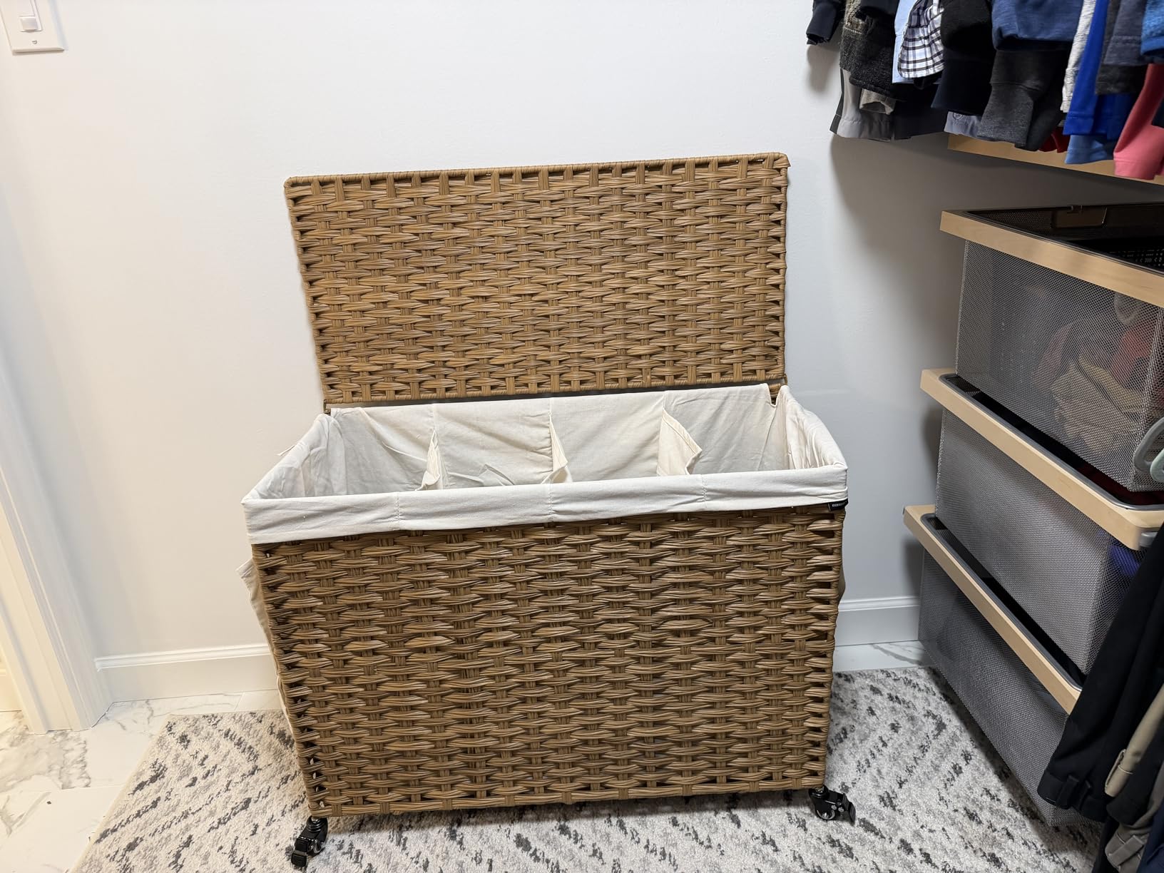 SONGMICS Laundry Hamper with Lid, 200L 4-Section Wicker Basket, 6 Mesh Bags customer photo 2