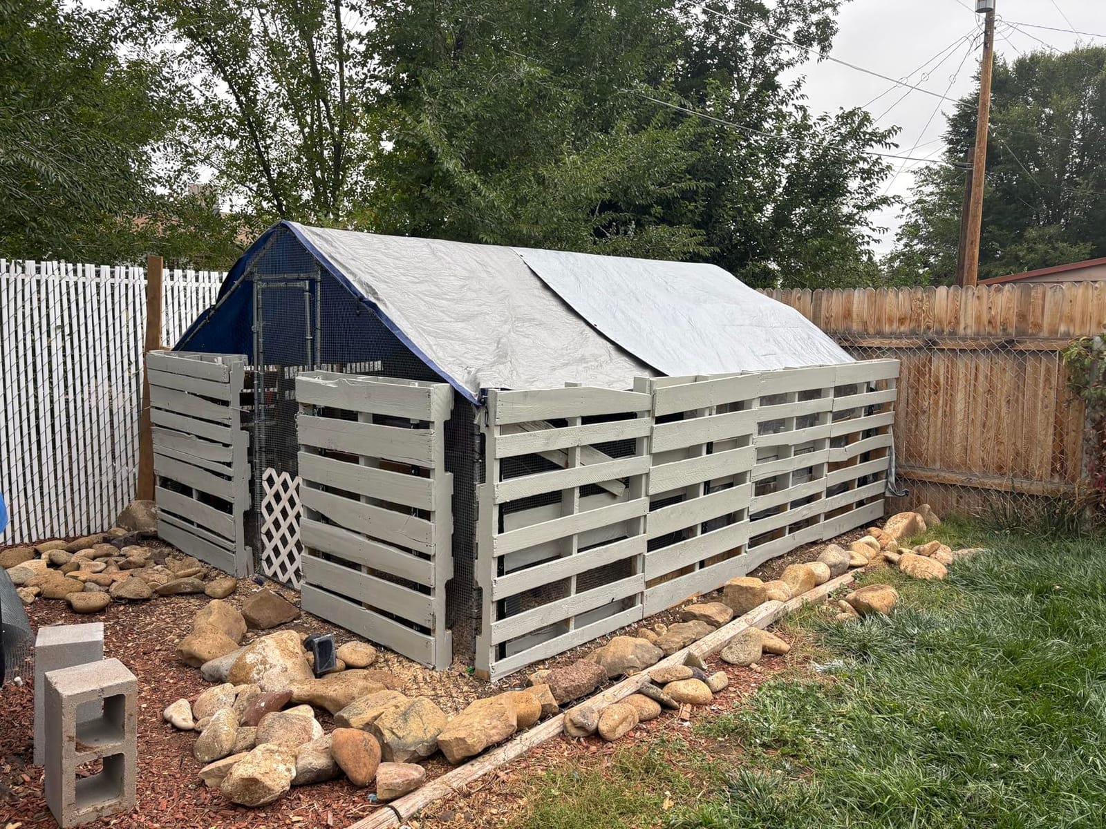 PawHut Large Chicken Coop w/Waterproof Anti-UV Cover 33' x 10' x 6.4' customer photo 1