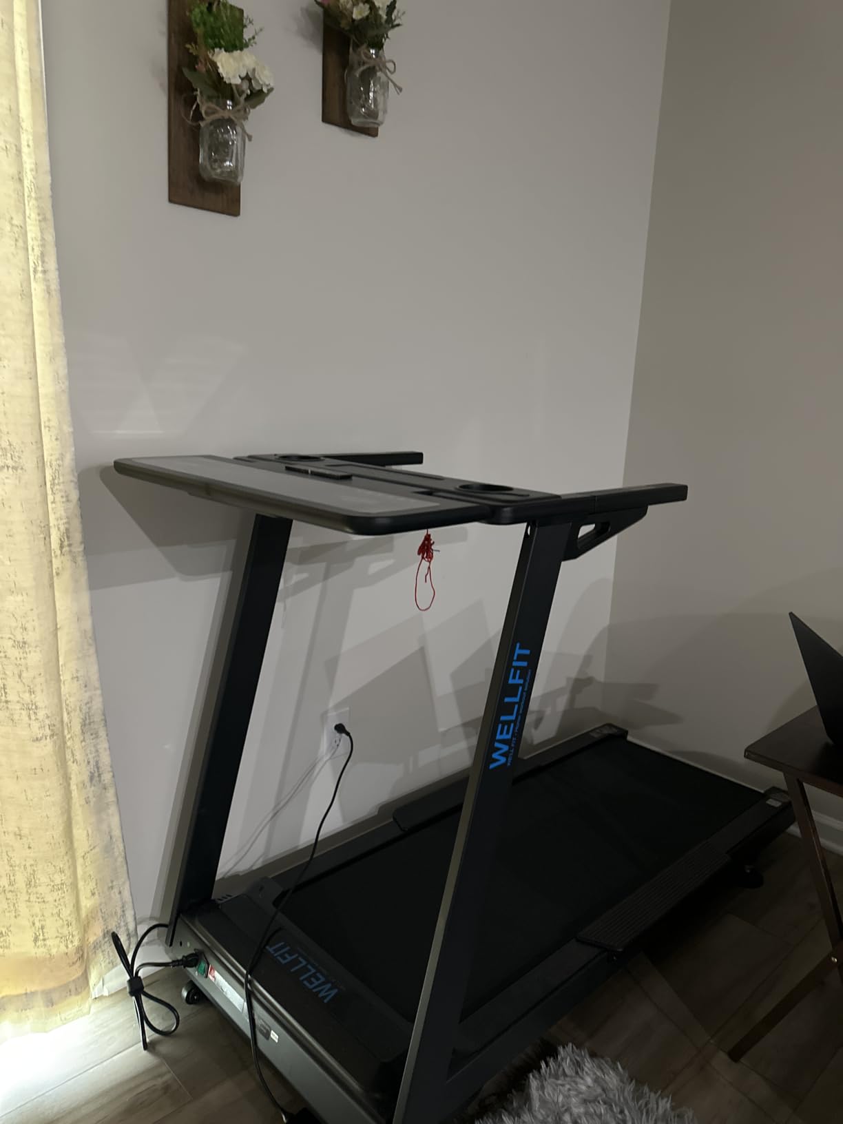 WELLFIT Auto Incline Treadmill, 15% Incline Heavy Duty Treadmill for Home customer photo 2