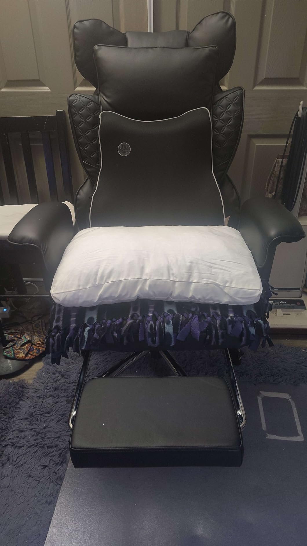 GTPLAYER Big and Tall Gaming Chair 400lbs Heavy Duty Office Chair with Foot Rest & Ergonomic Pocket Spring Lumbar Support, High Back 3D Saddle Shaped Cushion for Back Pain Relief, Matte-Black customer photo 1