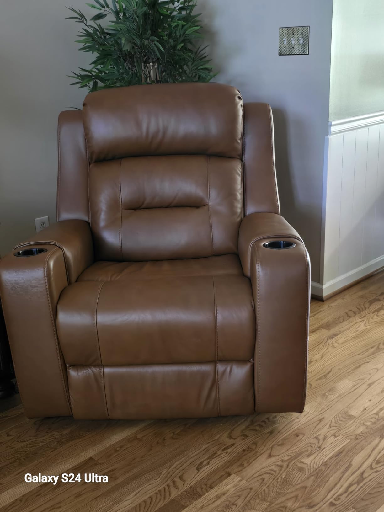 Watson & Whitely Genuine Leather Lay Flat Power Recliner Chair, Navy Blue customer photo 1
