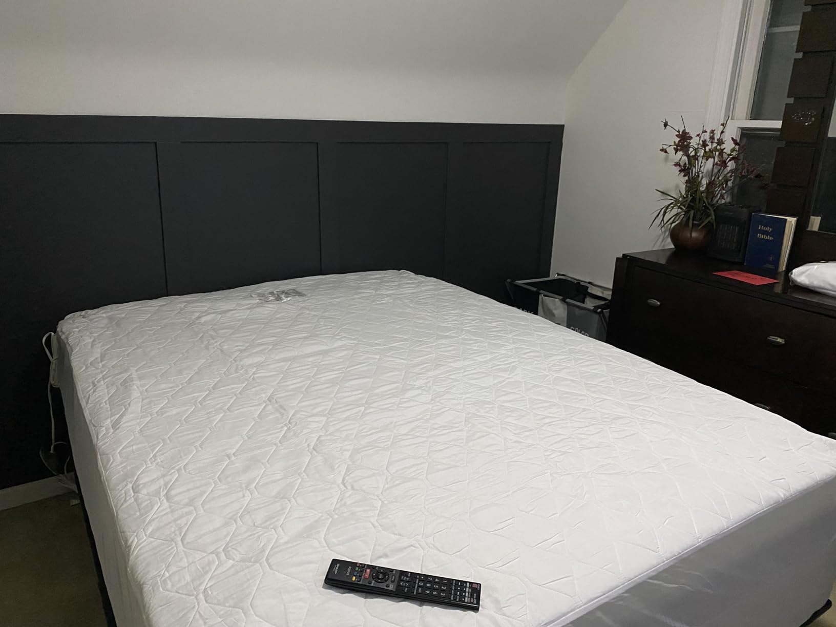 Serta baselogic Bronze Adjustable Base Bed Frame King customer photo 2