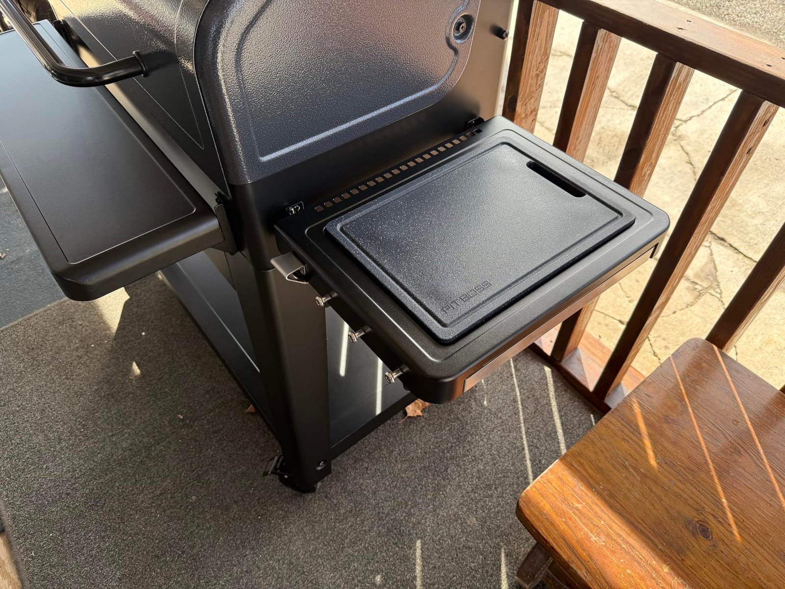 Pit Boss 850 Navigator Series WiFi & Bluetooth Wood Pellet Grill & Smoker, Flame Broiler and LCD Digital Controller, 932-Sq. In. Cook Space, 180°F to 500°F Temp Range, Meat Probe, 30 lb. Hopper customer photo 2