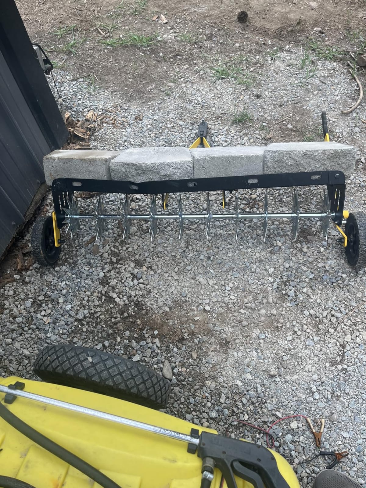40-Inch Tow Behind Spike Aerator, Pull Behind Lawn Aerator with 10 Galvanized Steel Tines for Aerating Lawns, Soil Penetrator Spikes Tractor with Wheels, Extra-Wide Tow Bar for Garden & Farm customer photo 2