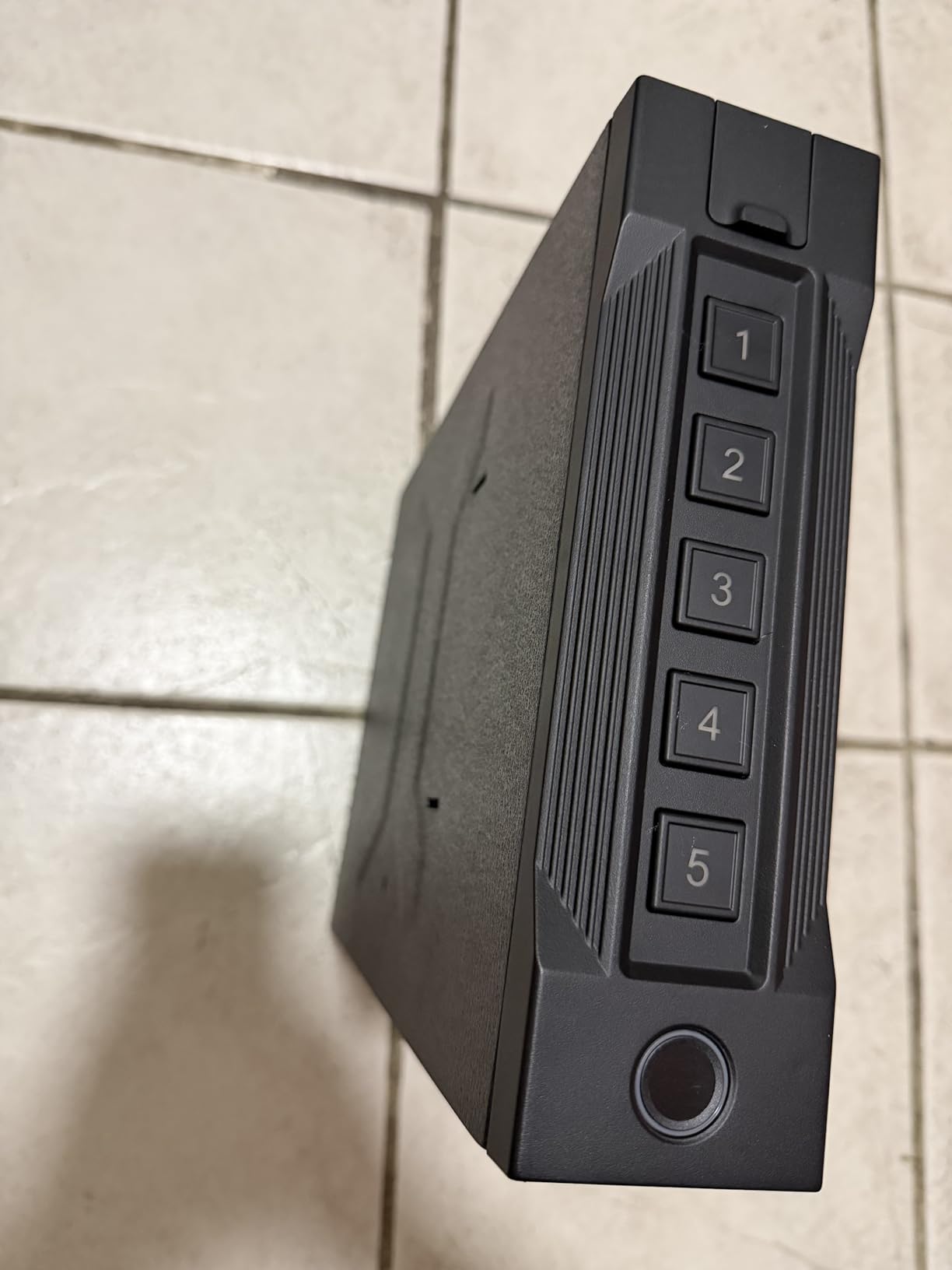 XDeer Biometric Gun Safe for Handgun, Slider Bedside Handgun Safe customer photo 1