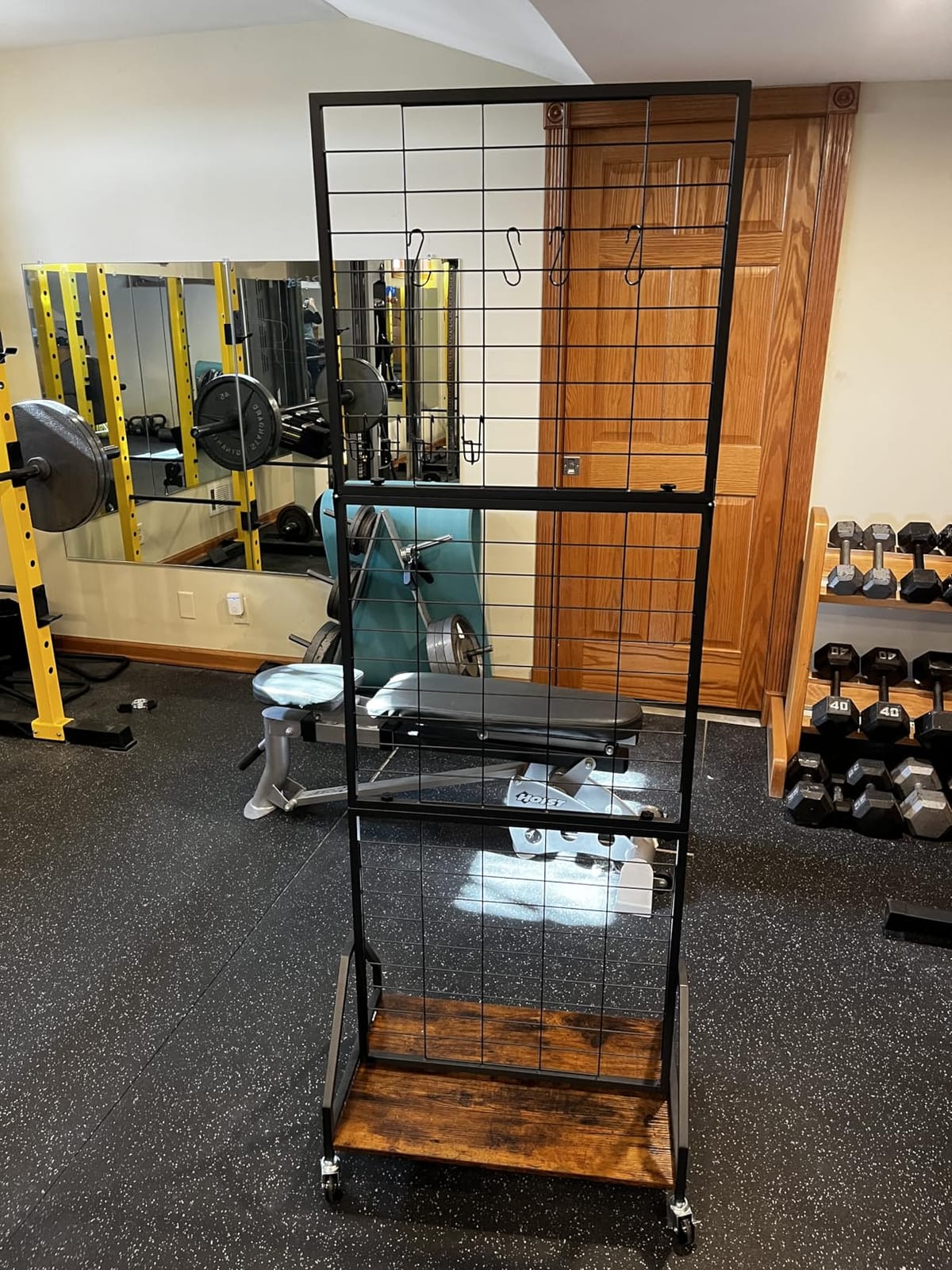 ELYKEN Foldable Grid Wall Panels, 5.7 x 2 FT Movable Gridwall Display Rack customer photo 1