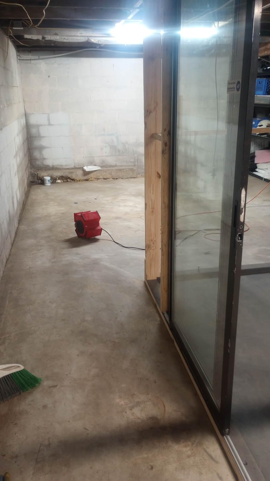2-Part Epoxy Floor Coating | 1.06 Gal | 1:1 Mix Ratio | Low VOC, Garage & Basement Floor Paint | Anti-Slip, Chemical Resistant, 4H Hardness | Self-Leveling High-Gloss Finish for 270 Sq.Ft Per Coat customer photo 1