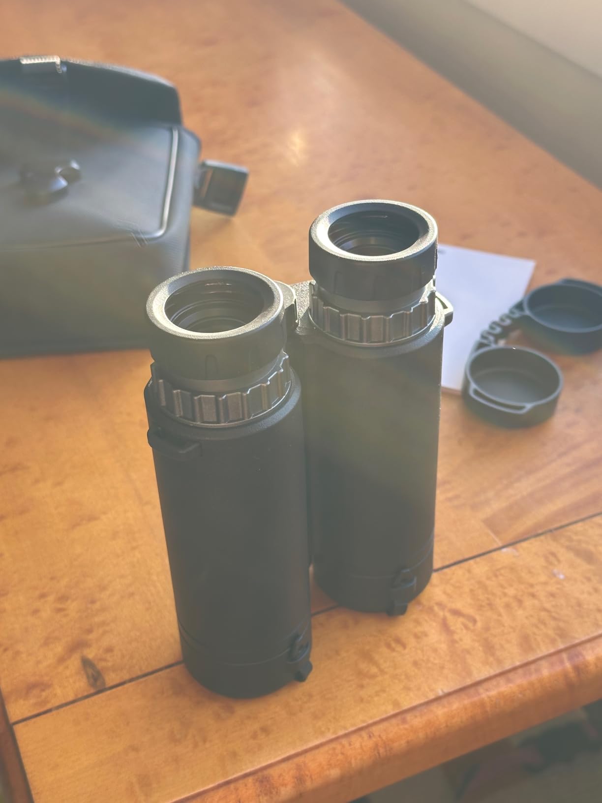 10x42 Laser Rangefinder Binoculars for Hunting 1650 Yard HD Precision customer photo 1