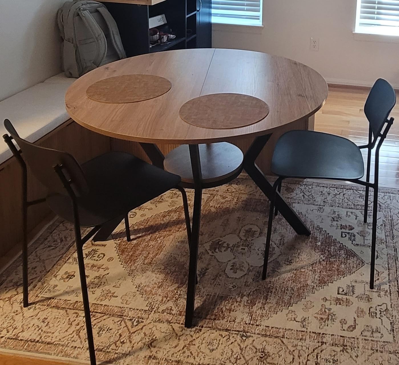 Round Kitchen Tables for 2-4, 31.5