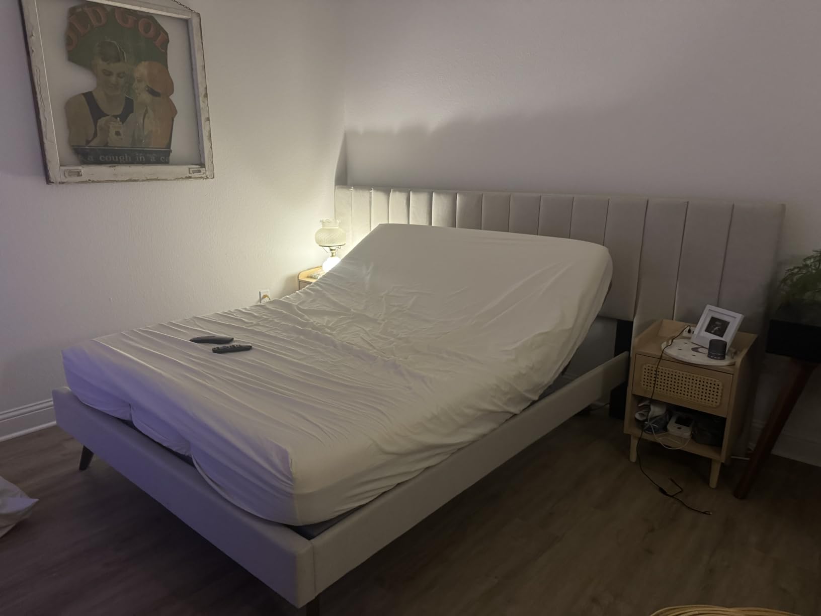 King Adjustable Bed Frame with Massage, Wireless Remote, Head Foot Incline, USB, Underbed Light - Heavy Duty Platform, Zero Gravity Bedframe customer photo 2