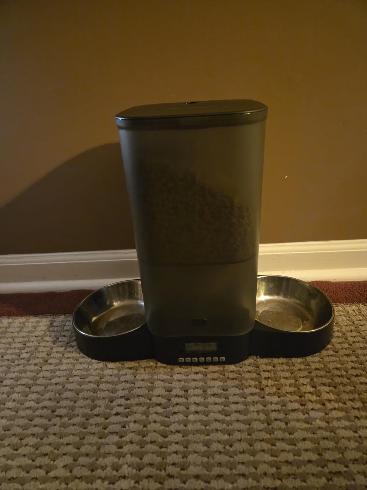 HoneyGuaridan Automatic Cat Feeder for 2 Cats, 2.4/5G WiFi Smart Feed Pet Feeder with Stainless Steel Bowl,APP Control Dispenser, Dual Power Supply,Desiccant Bag,10s Meal Call Black customer photo 2
