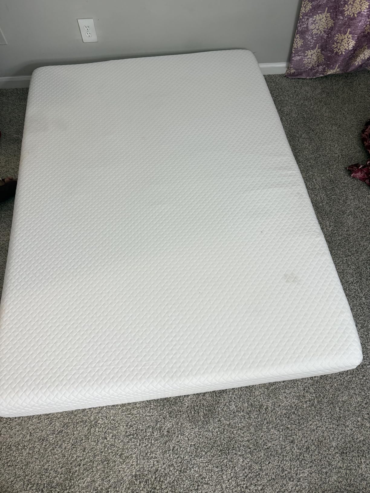 EGOHOME Short Queen Mattress 10 Inch Gel Memory Foam Mattress, Medium Firm customer photo 2