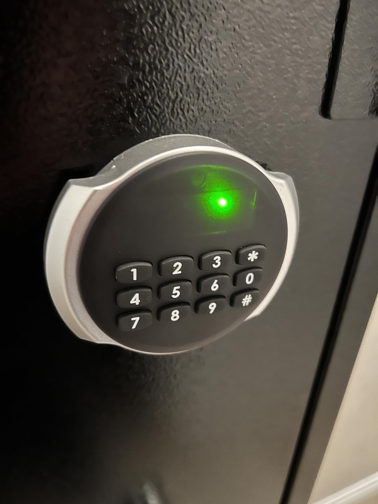 2-3 Gun Safe, safe for rifles and pistols, Digital Access Safe (02 - Black, 2-3 guns) customer photo 1