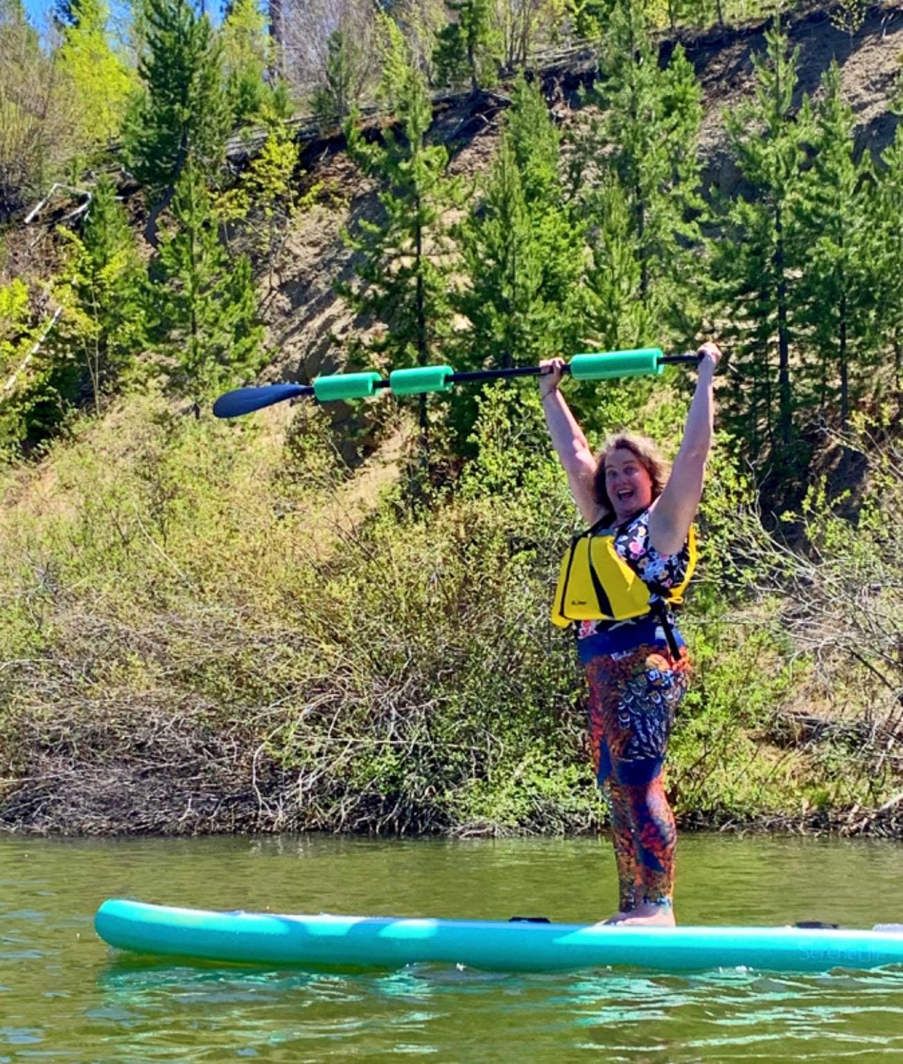 SereneLife 10’ Inflatable Stand Up Paddle Board with Premium SUP Accessories - Wide Stable Design with Non-Slip EVA Deck Pad, for Youth and Adults, 350 lbs. Capacity customer photo 1