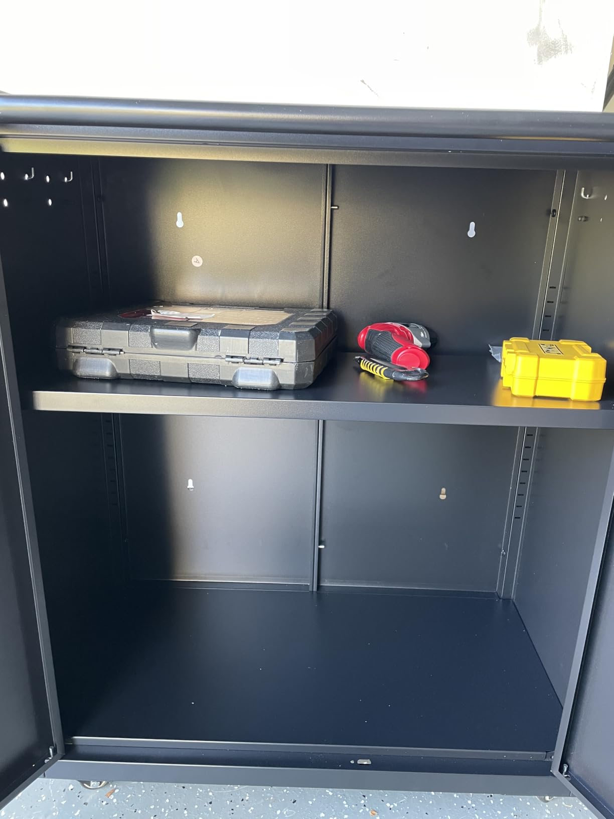 GREATMEET Garage Storage Cabinet with Wheels, Mobile Rolling Tool Cabinet customer photo 2