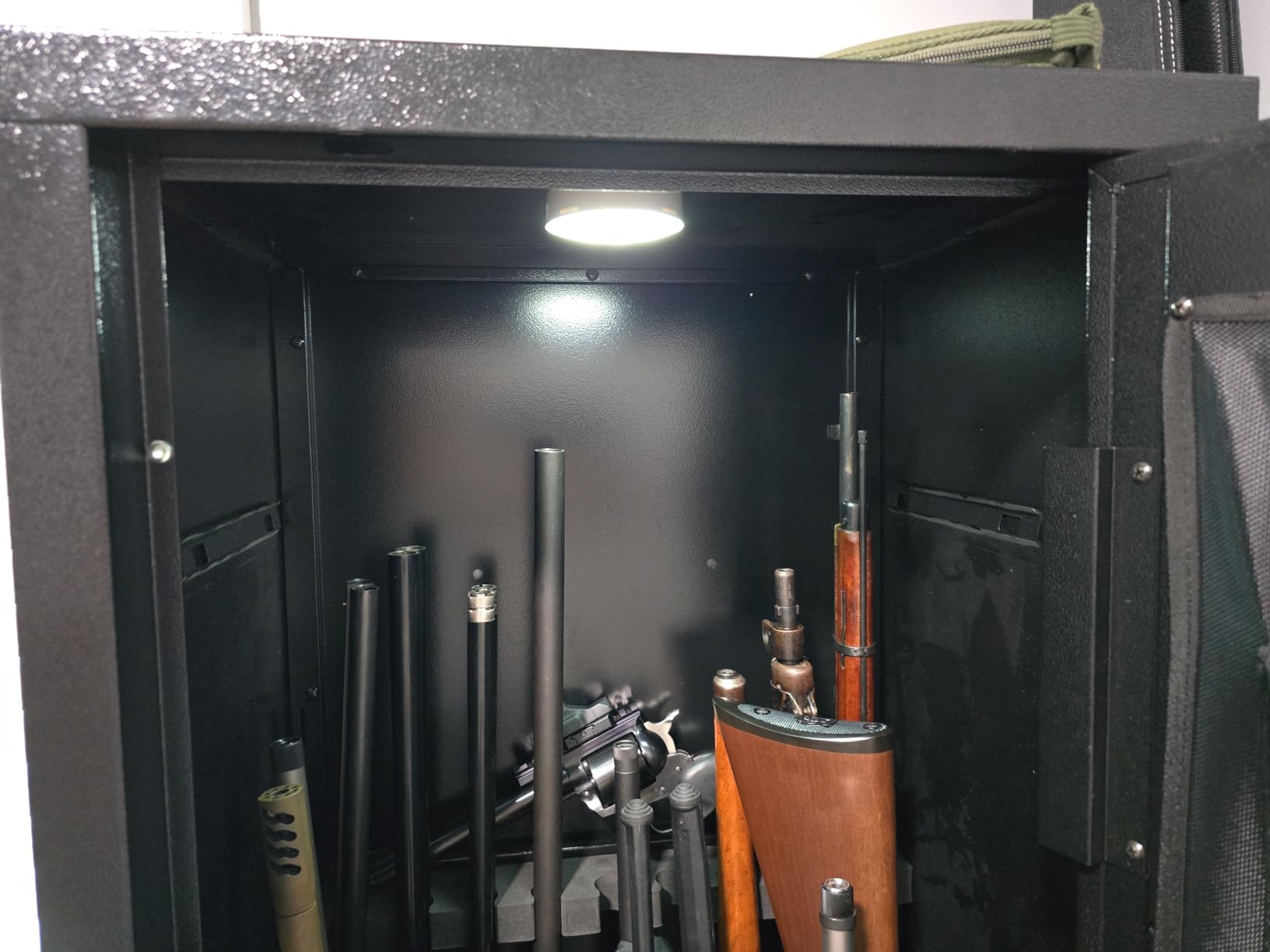 KAER Biometric Gun Safe for Rifles and Pistols, 12-15 Rifle Safe Quick Access (Fits Scoped Rifles) with 24/7 Burglar Alarm, Adjustable Shelves & Pistol Pockets, Gun Cabinet for Home, Office customer photo 2